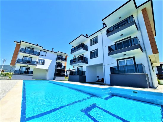 Burcu 1+1(Havuz Manzaralı)
